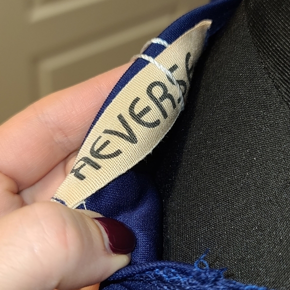 REVERSE Crochet Crop top & asymmetric skirt Coord set in midnight blue - Picture 8 of 8